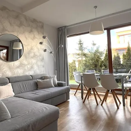Nowe Orlowo Garden By Downtown 그디니아